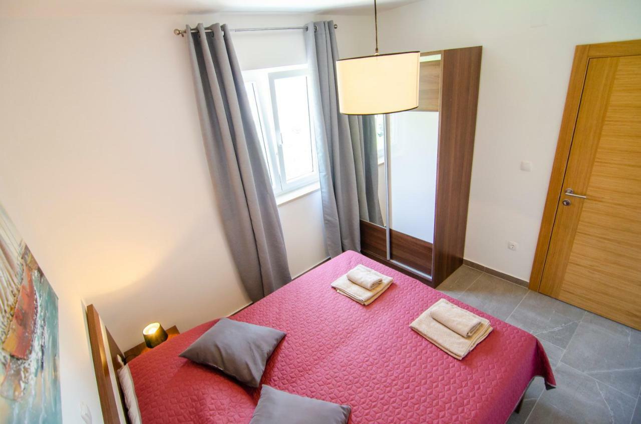Apartments Sara 2 Bol Extérieur photo